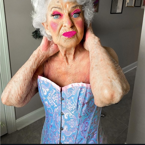 SET Corset & G-String thong / NWT - Picture 2 of 10